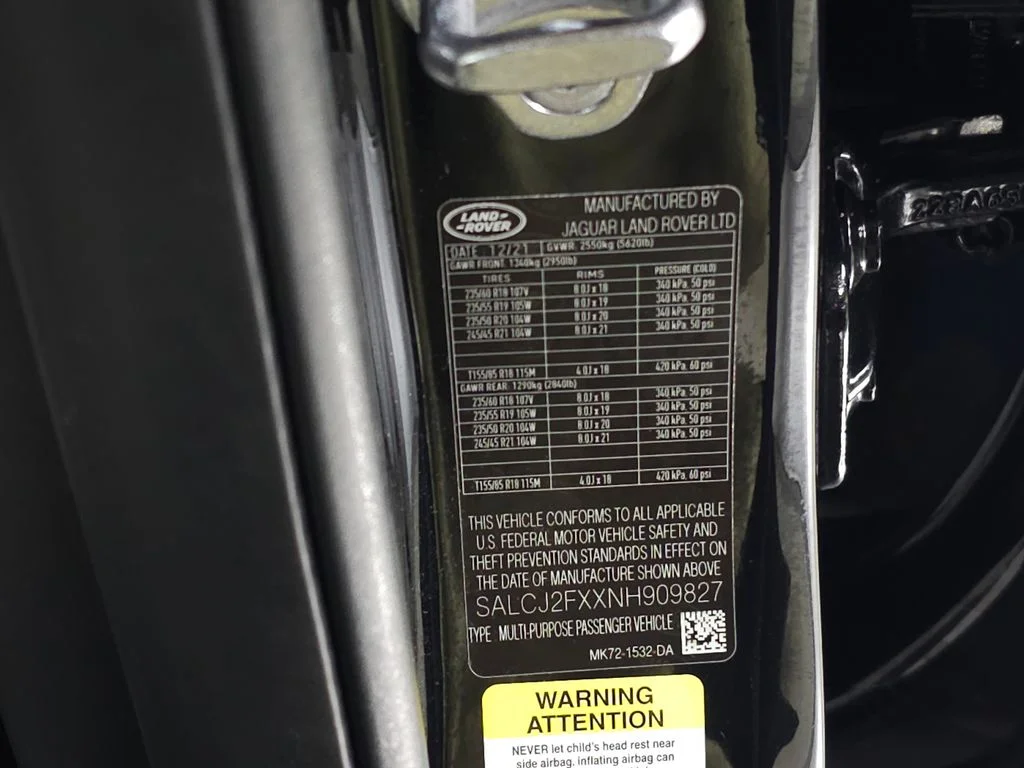 Used 2022 Black Land Rover S image 36