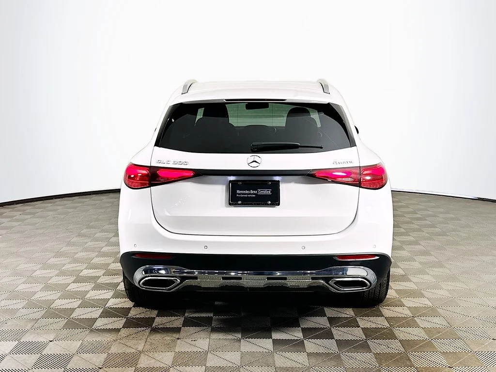Used 2024 White Mercedes-Benz GLC 300 image 5