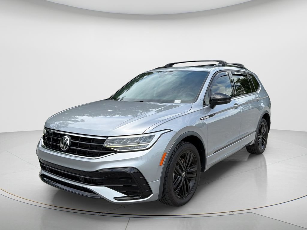 2022 Volkswagen Tiguan 2.0T SE R-Line Black's photo