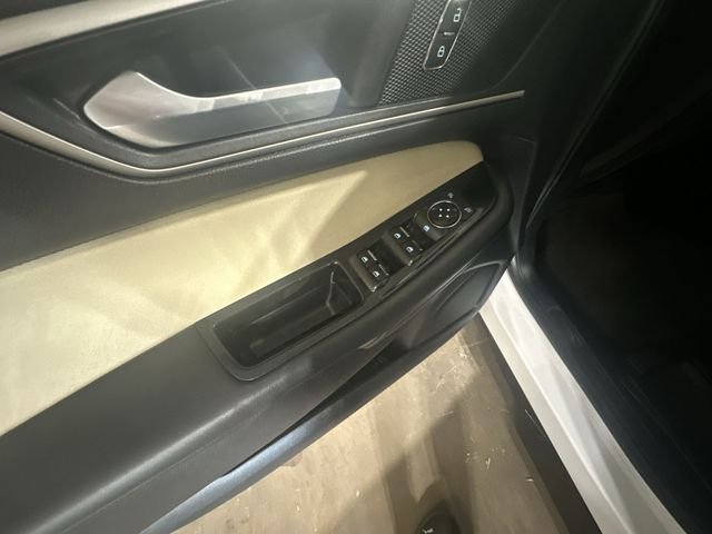 Used 2018 White Ford SEL image 19