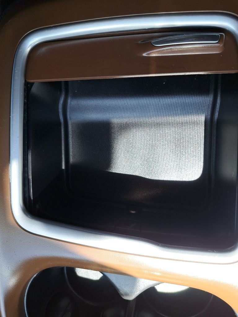 Used 2017 Black Chrysler Limited image 29