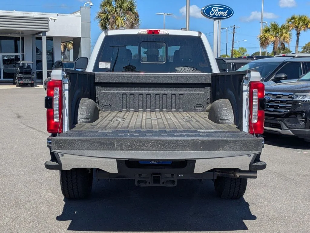 New 2026 Oxford White Ford XL image 13