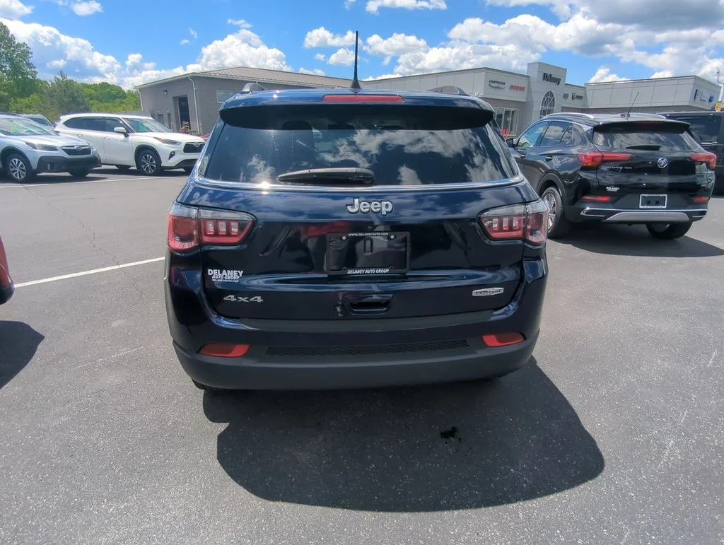 Used 2021 Blue Jeep Latitude image 7