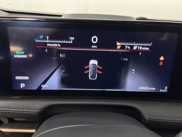 Used 2023 Deep Ocean Blue Pearl/Black Diamond Pearl Nissan ENGAGE image 19