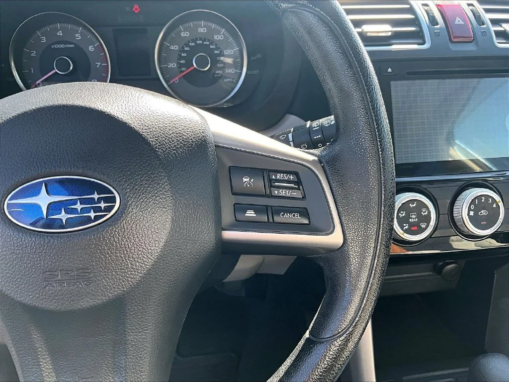Used 2016 Blue Subaru 2.5i Premium image 18