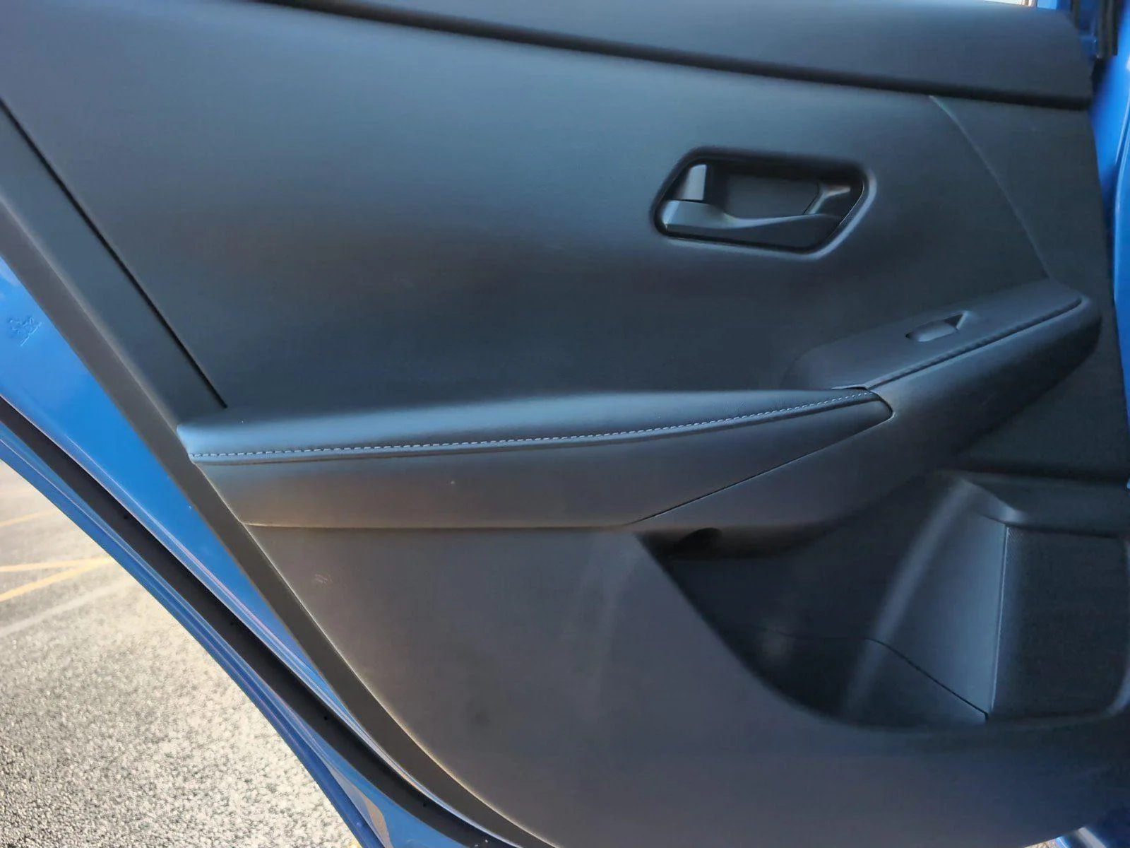Used 2024 Electric Blue Metallic Nissan SV image 35