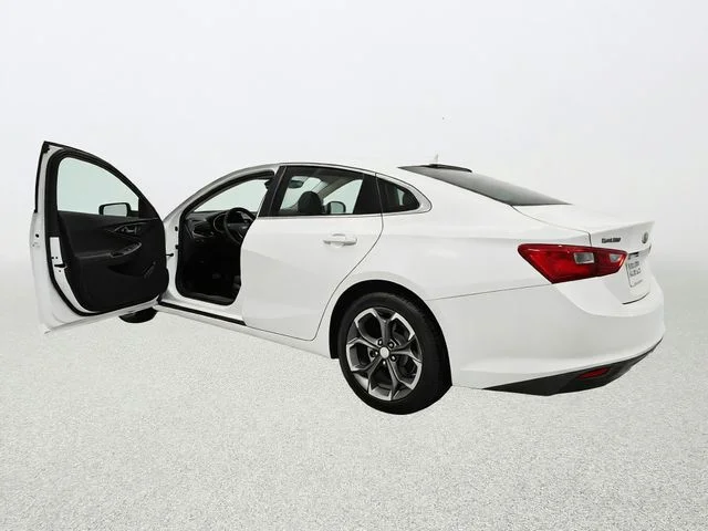 2023 Chevrolet Malibu 1LT - Photo 15