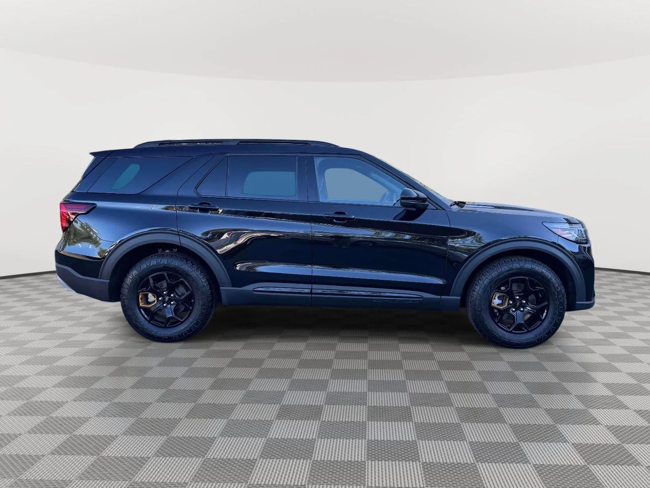 Used 2026 AGATE BLACK METALLIC Ford Tremor image 8