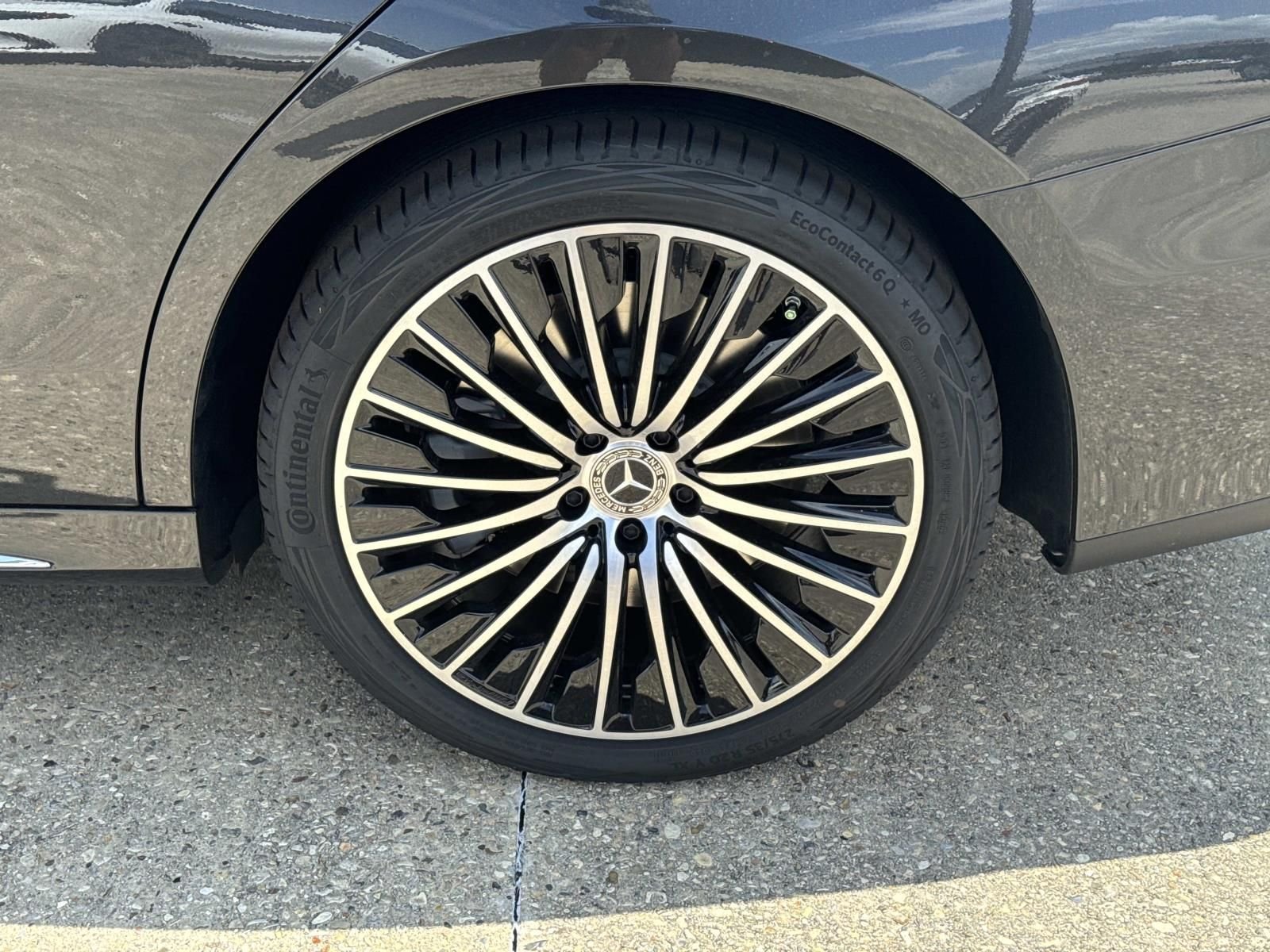 New 2027 Gray Mercedes-Benz E 450 image 3