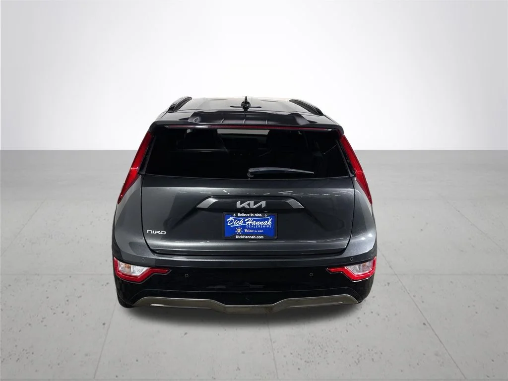 Used 2024 Gray Kia Wind image 7
