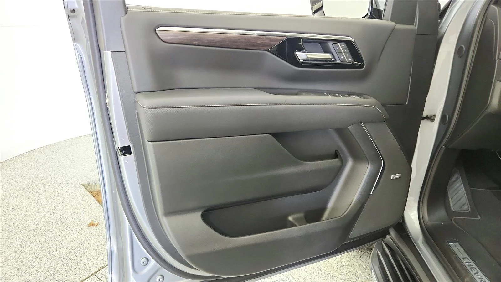 2026 Chevrolet Tahoe Premier - Photo 37