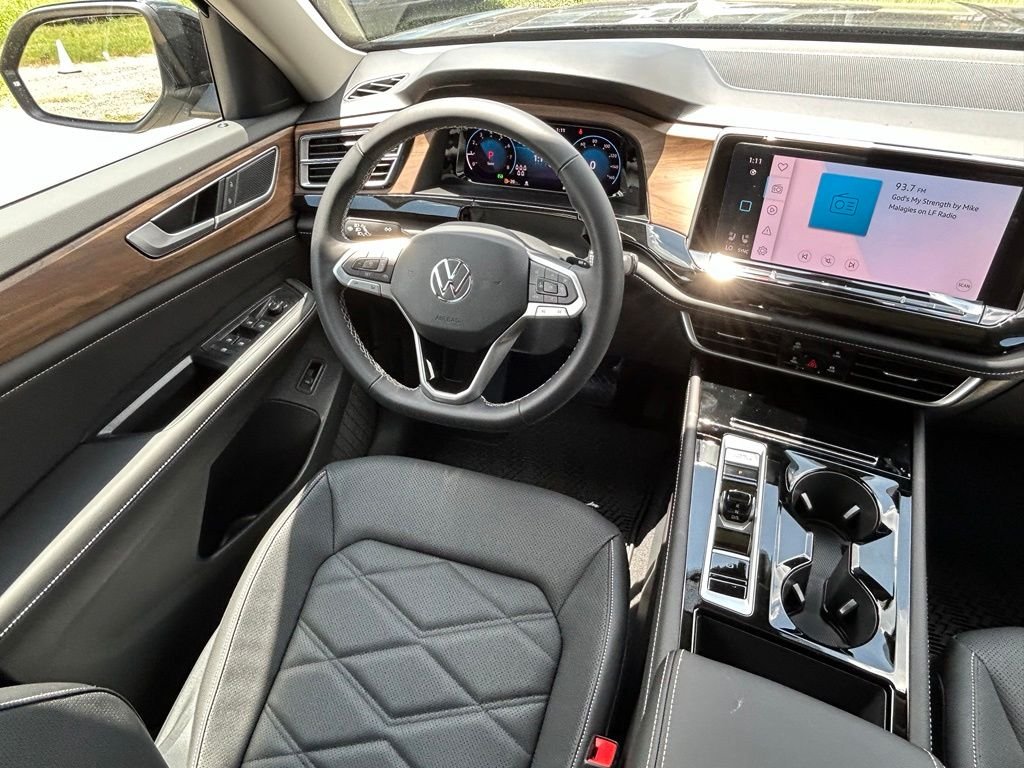 New 2026 Black Volkswagen SE w/Technology image 8