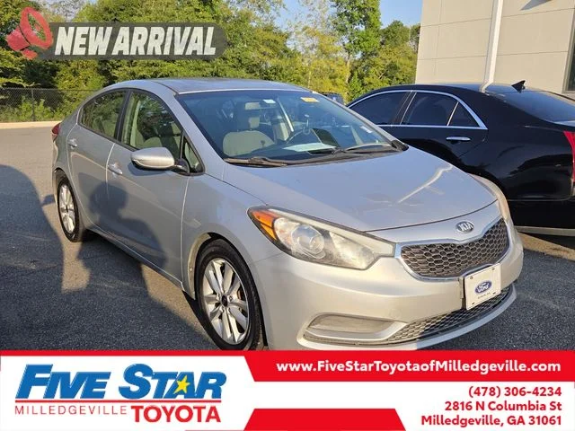 Pre-Owned 2015 Kia Forte LX
