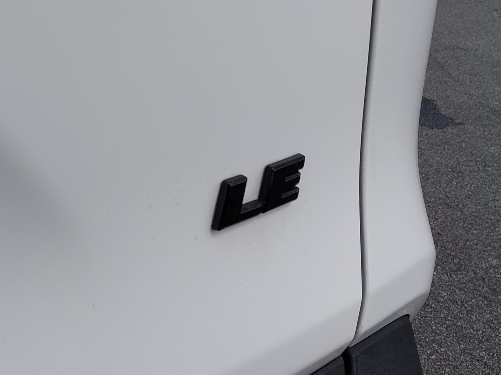 Used 2025 Ice Cap Toyota LE image 22