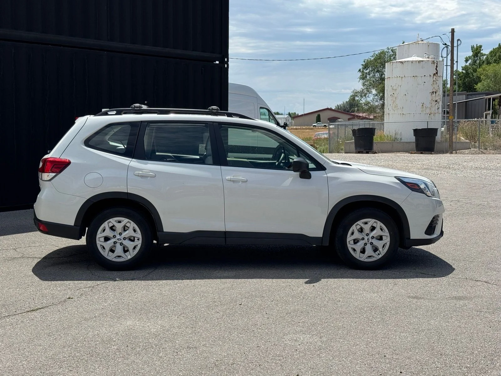 Used 2023 White Subaru Base image 3