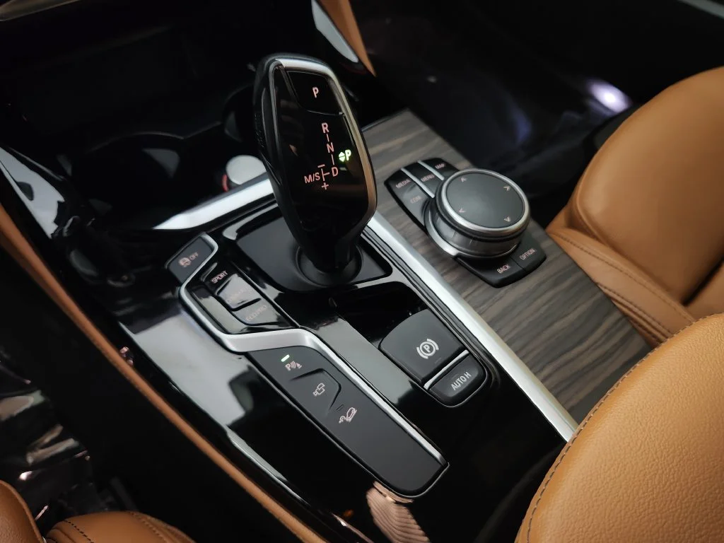 Used 2019 Black BMW xDrive30i image 32