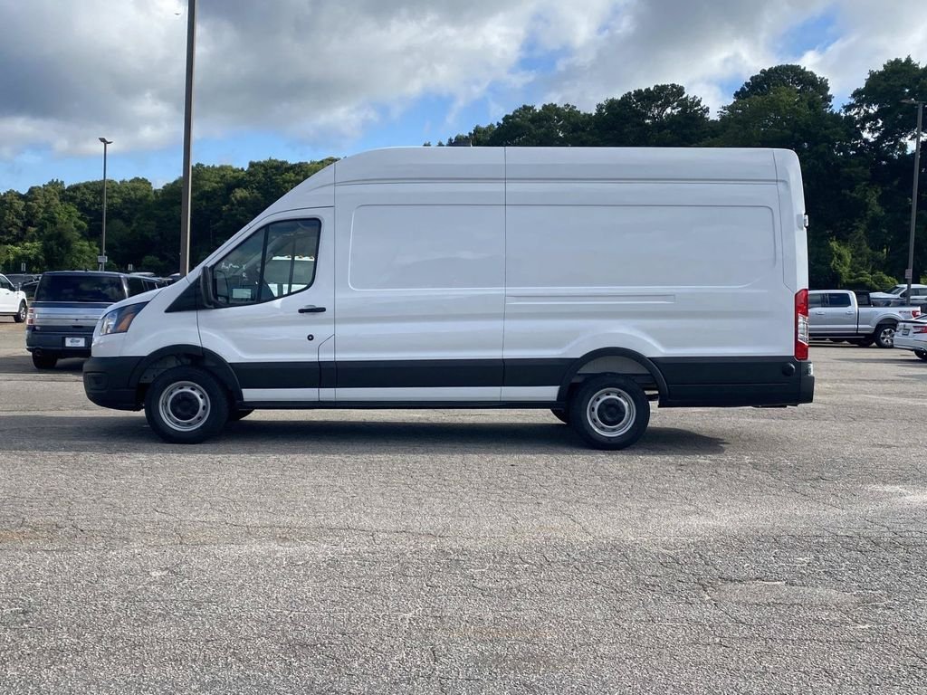 New 2026 Oxford White Ford Cargo Van image 6