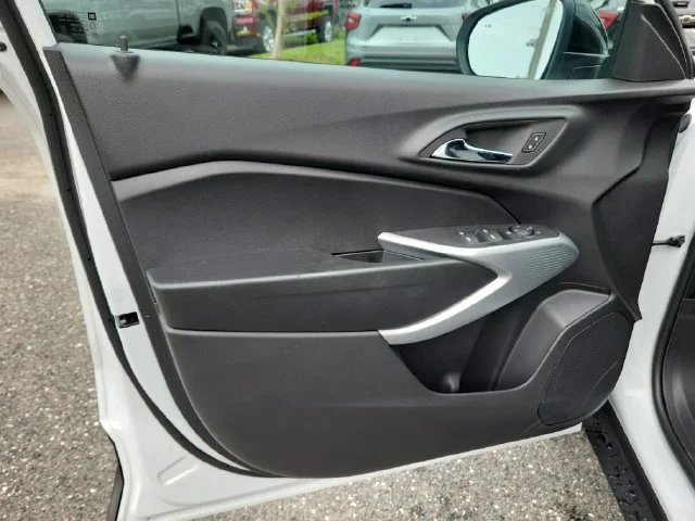 2026 Chevrolet Trax RS - Photo 19
