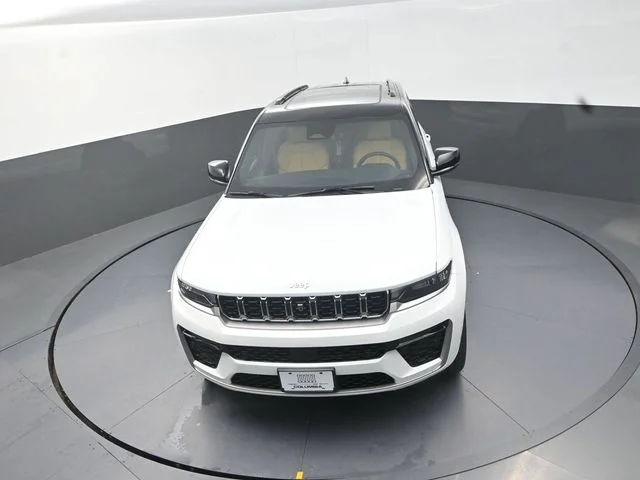 New 2026 Bright White Clear-Coat Exterior Paint Jeep Summit image 12