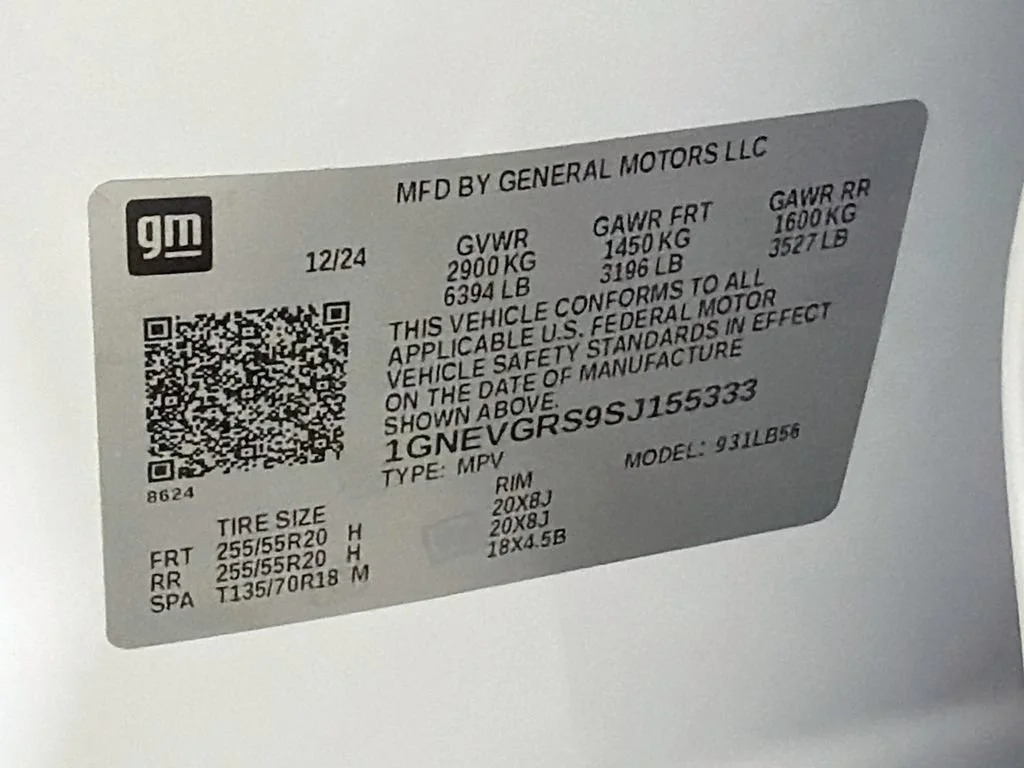 Used 2025 Summit White Chevrolet LT image 30