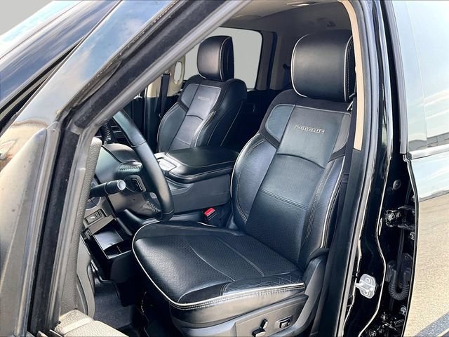 Used 2022 Diamond Black Cry Ram Laramie image 10