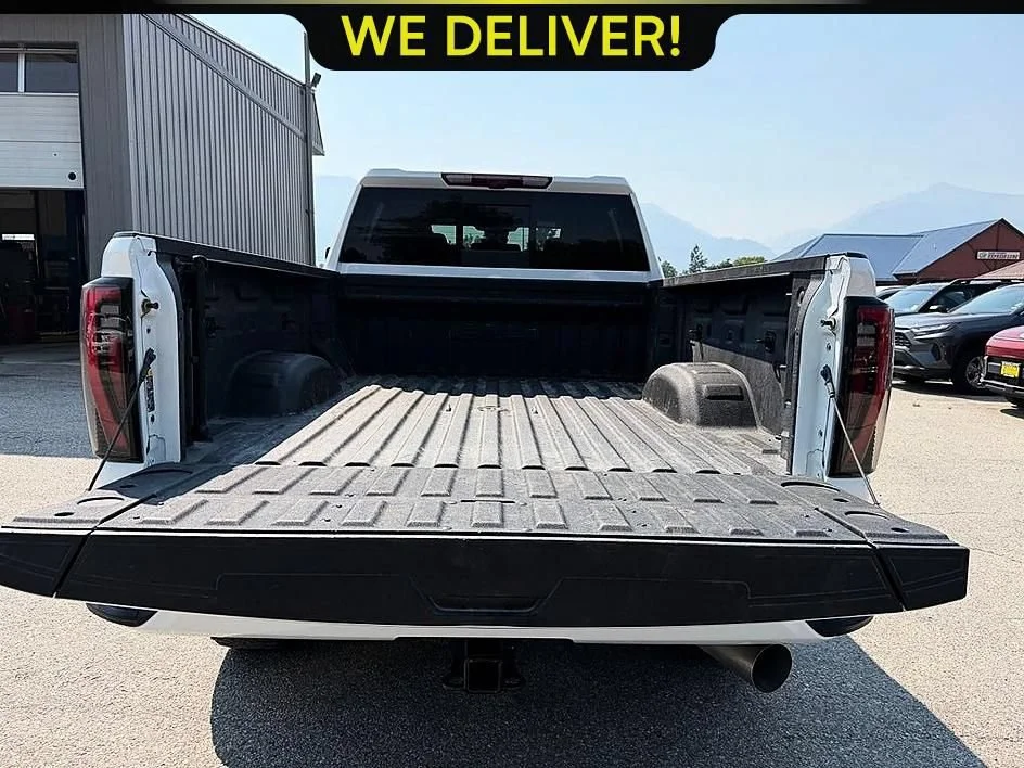 Used 2024 Summit White GMC AT4 image 9