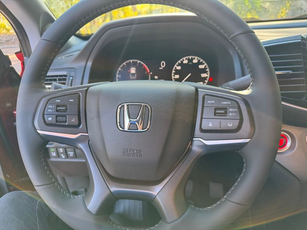 2025 Honda Ridgeline Sport - Photo 18