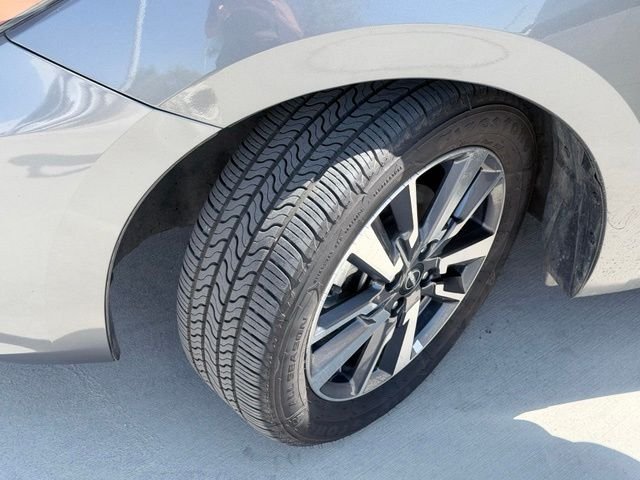 2024 Nissan Versa Sedan SV - Photo 32