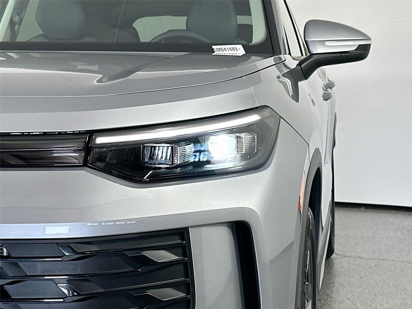 2025 Volkswagen Tiguan SE - Photo 7