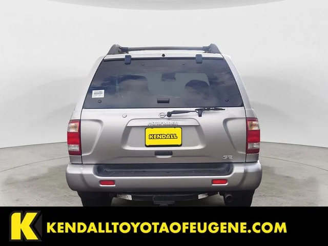 Used 2002 Silver Nissan SE image 4