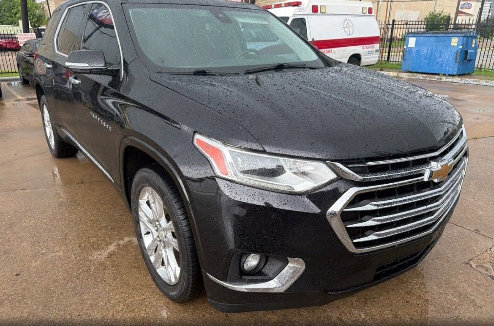 Used 2019 Mosaic Black Metallic Chevrolet High Country image 3