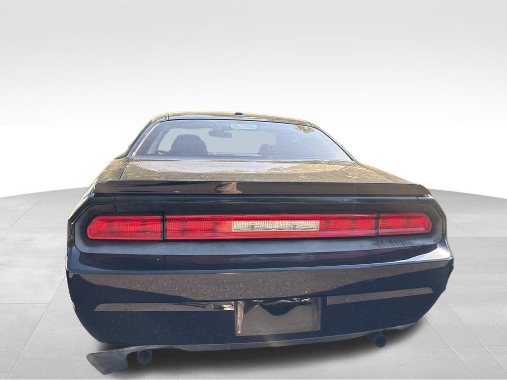 Used 2014 Black Dodge R/T image 11