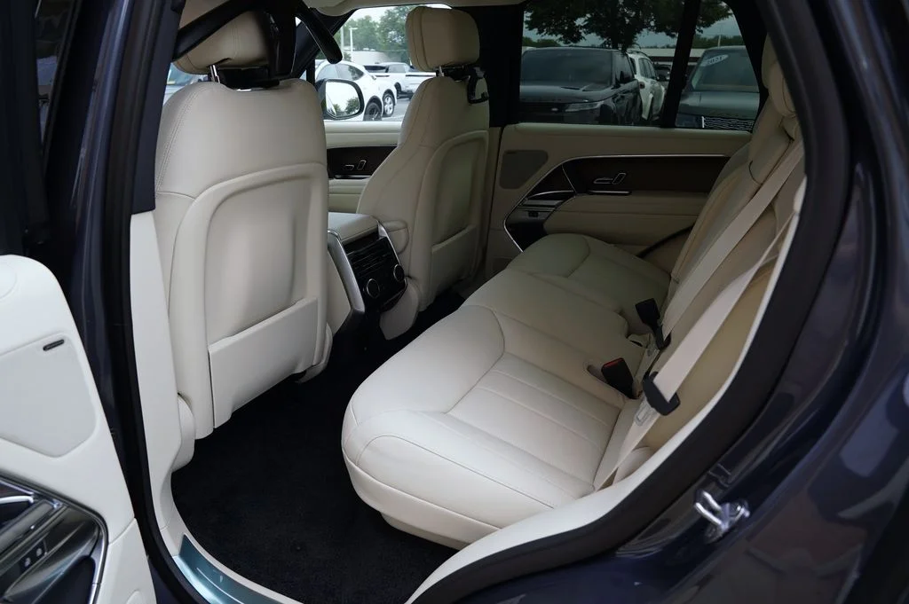 New 2026 Varesine Blue Land Rover SE image 32