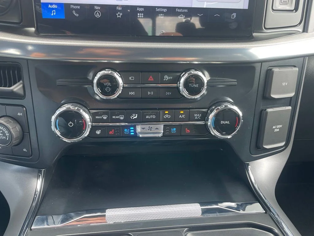 New 2026 Star White Metallic Tri-Coat Ford Lariat® image 12