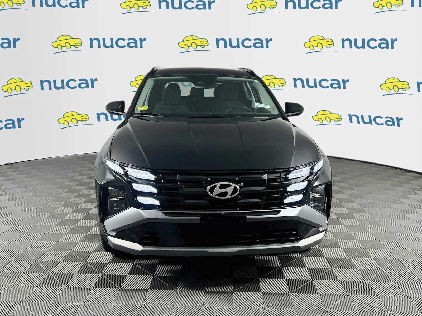 Certified Used 2025 Phantom Black Hyundai SEL image 2