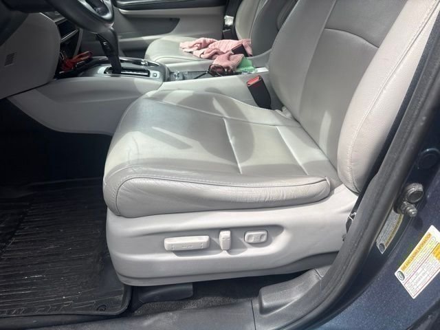 Used 2019 Blue Honda EX-L image 19