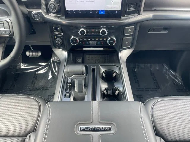 New 2026 Star White Metallic Tri-Coat Ford Platinum image 12