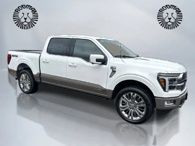 New 2026 Star White Metallic Tri-Coat Ford King Ranch® image 3