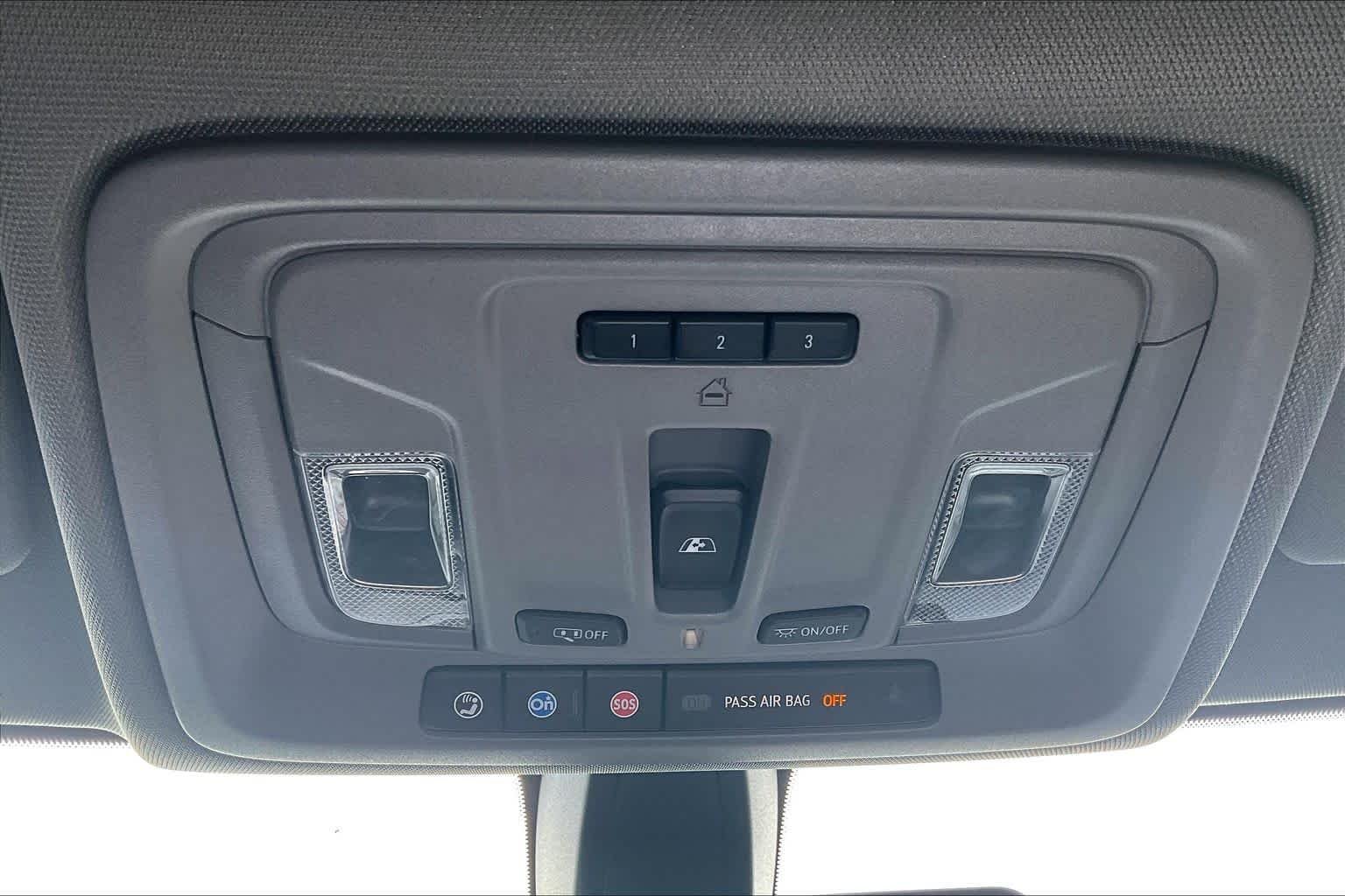 Used 2021 Onyx Black GMC SLT image 32