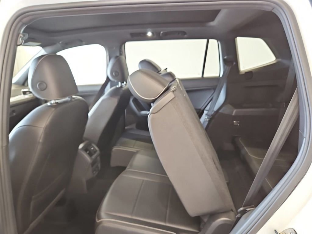 Used 2021 White Volkswagen 2.0T SE image 11