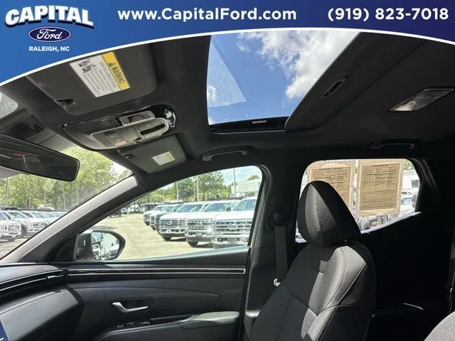 Used 2023 Beige Hyundai SEL image 22