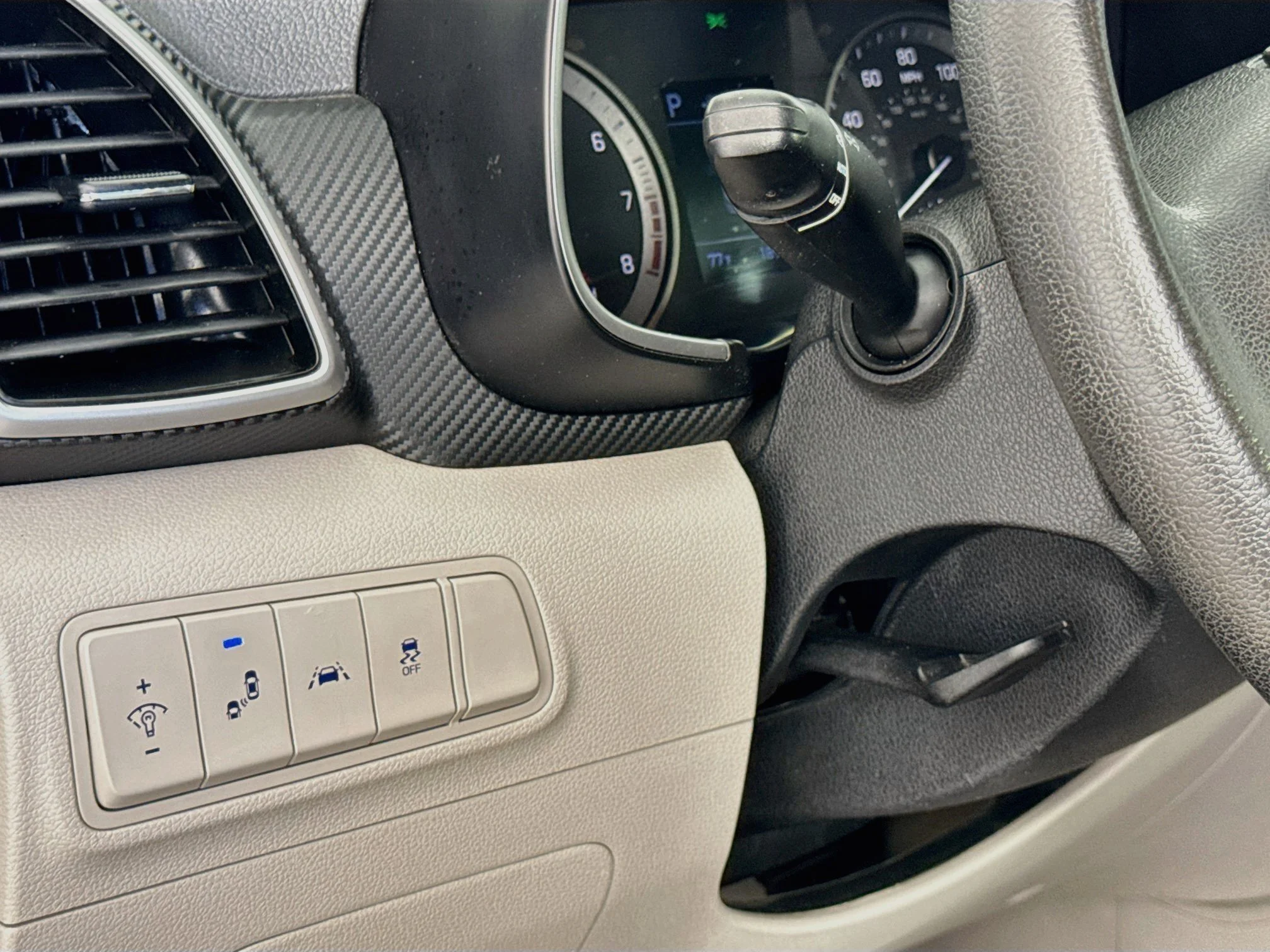 Used 2021 Gray Hyundai Value image 12