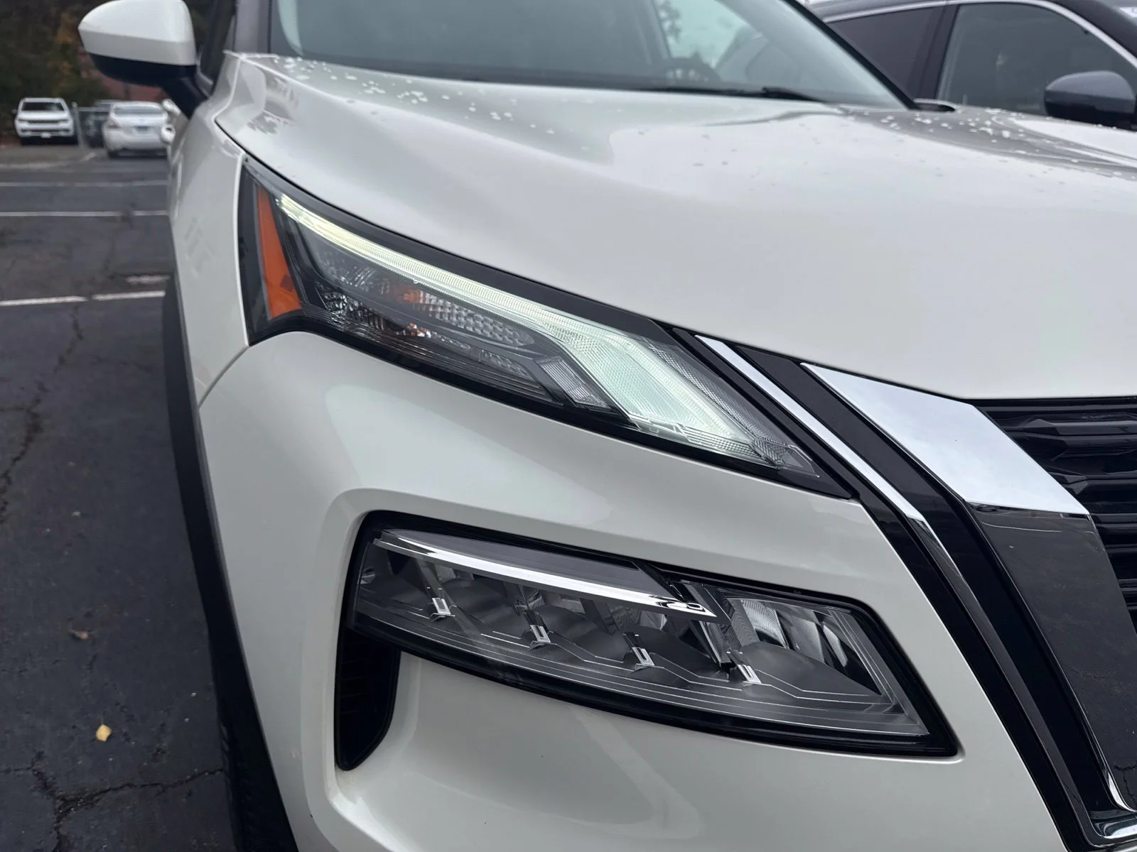 Certified Used 2023 Pearl White Nissan SV image 15