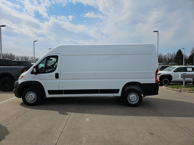 New 2026 Bright White Clearcoat Ram Tradesman image 2