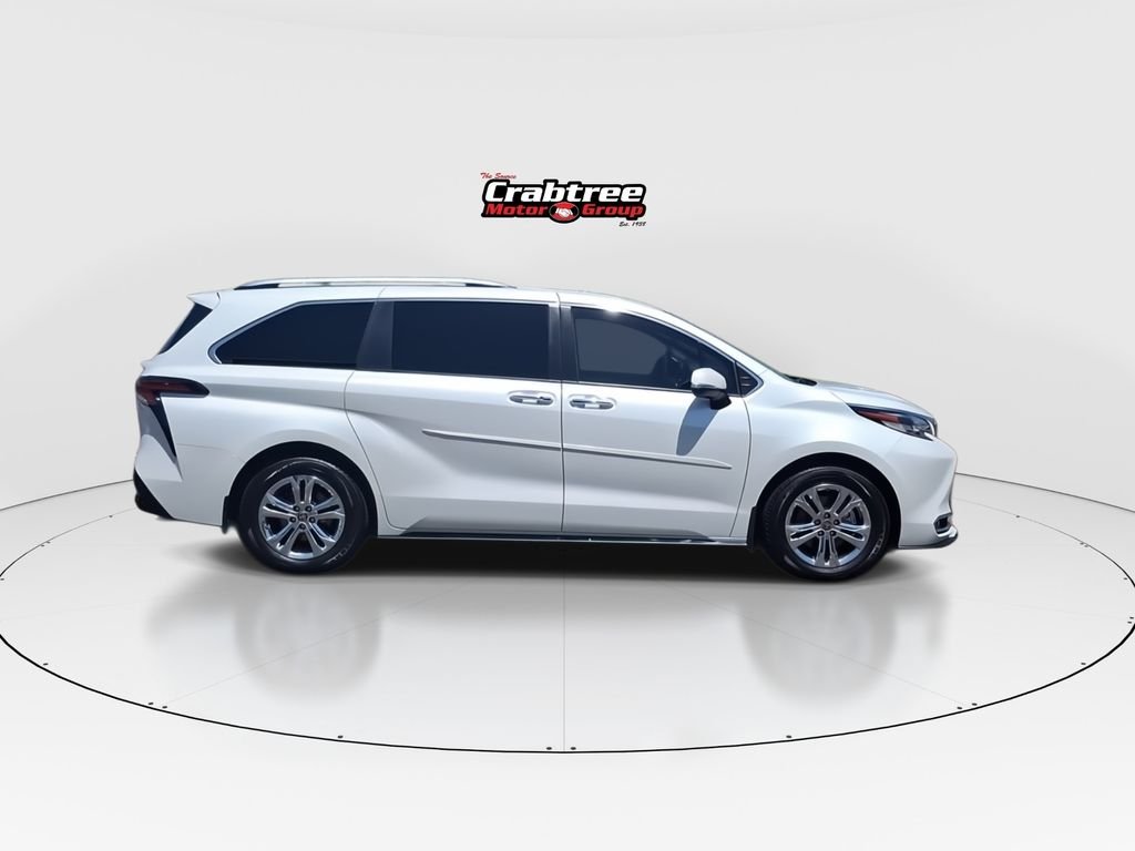 Used 2022 Beige Toyota Platinum image 9