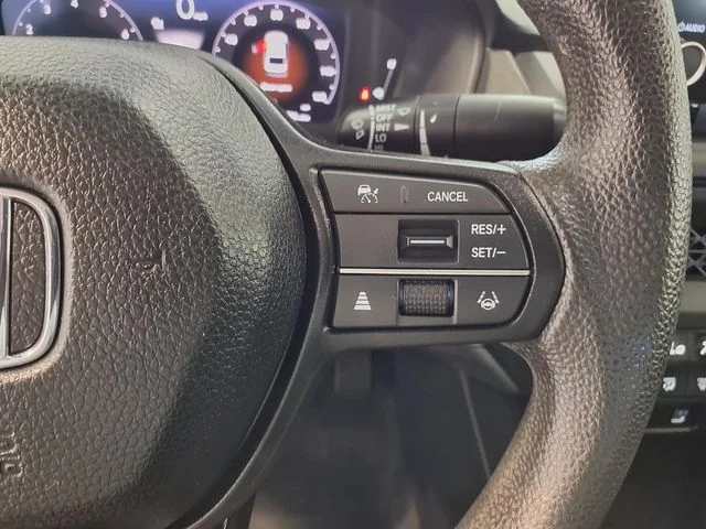 Certified Used 2025 Platinum White Pearl Honda SE image 9