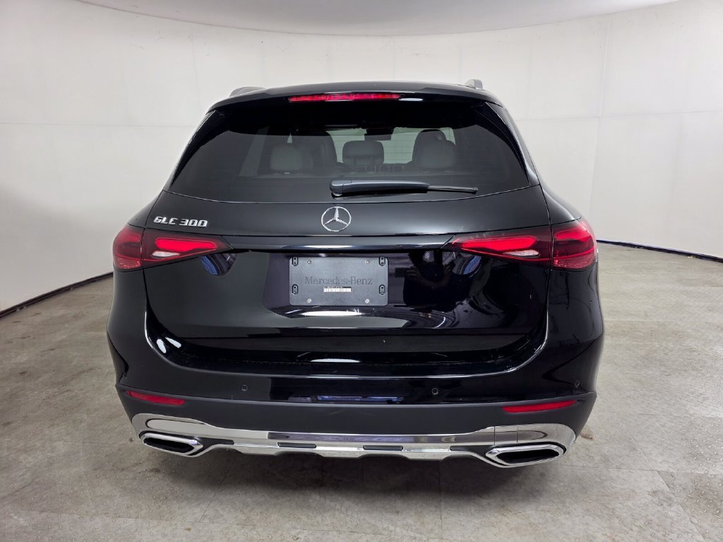 New 2027 Black Mercedes-Benz GLC 300 image 21