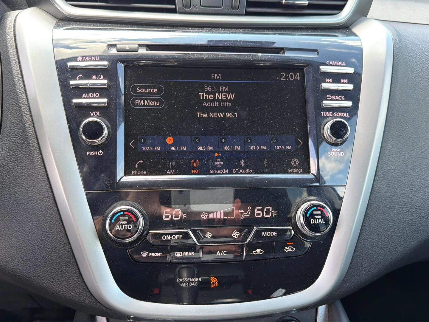 Used 2020 Pearl White Tricoat Nissan SV image 14