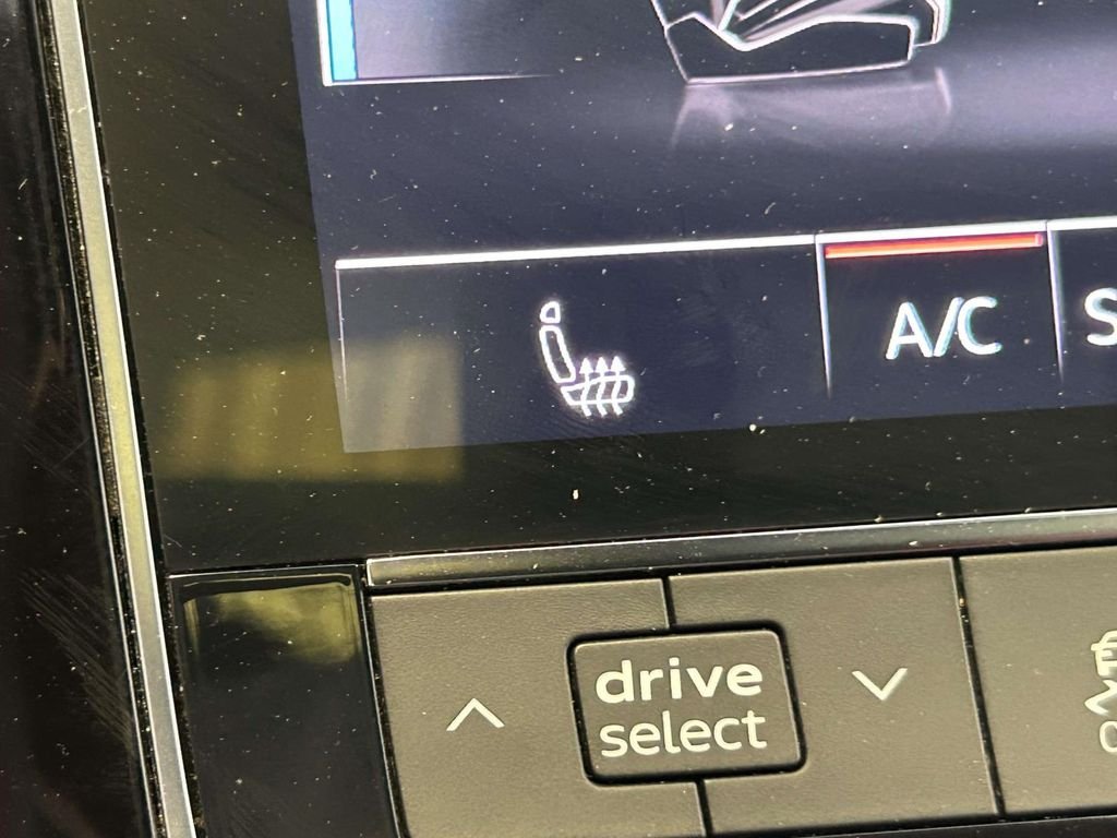 Used 2024  Audi 55 Premium Plus image 23
