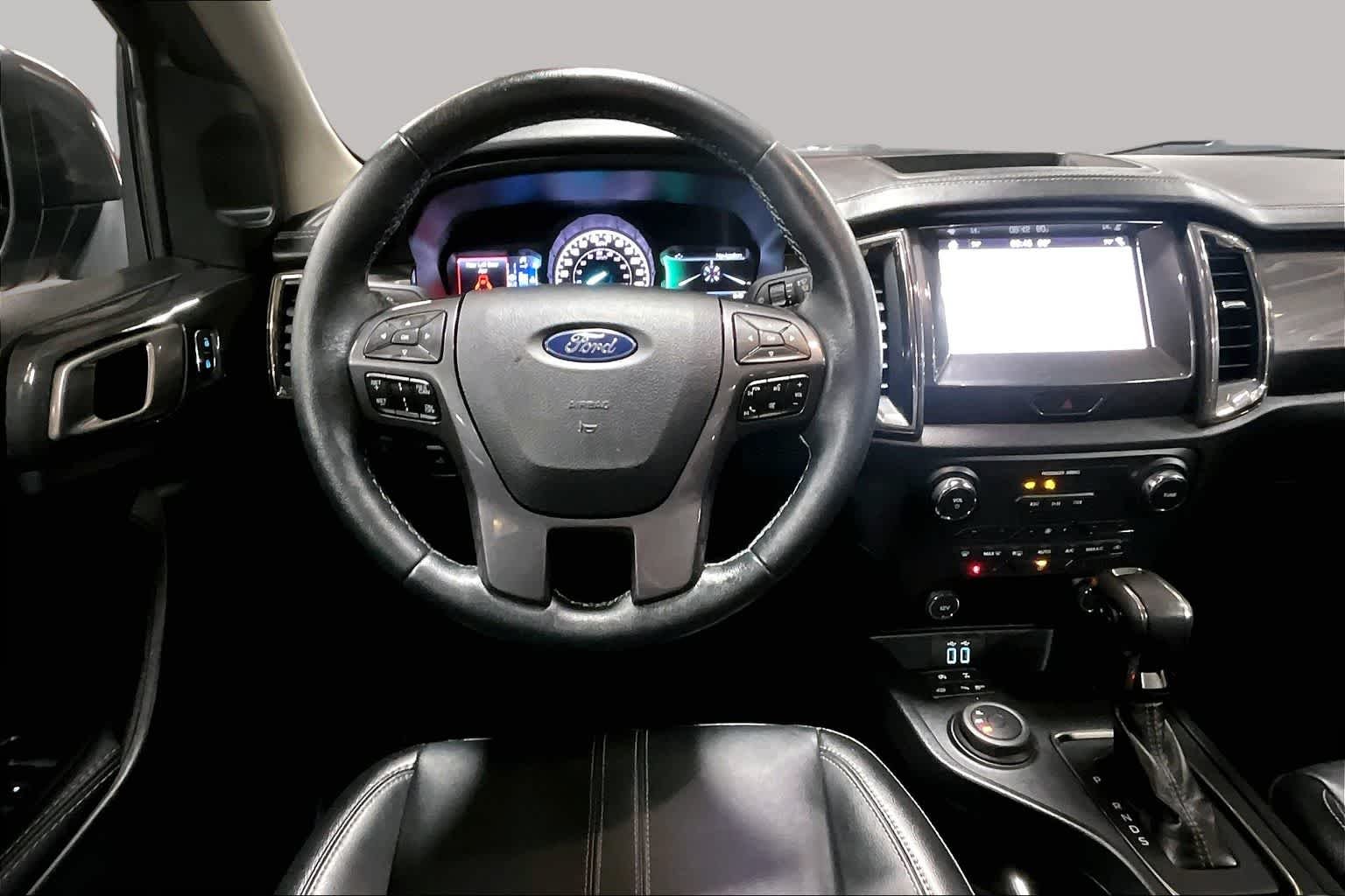 Used 2019 Magnetic Metallic Ford LARIAT image 6